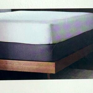 Studio Gray Box Spring Cover
Twin Size 
100% POLYESTER 
39 X 75” INCH